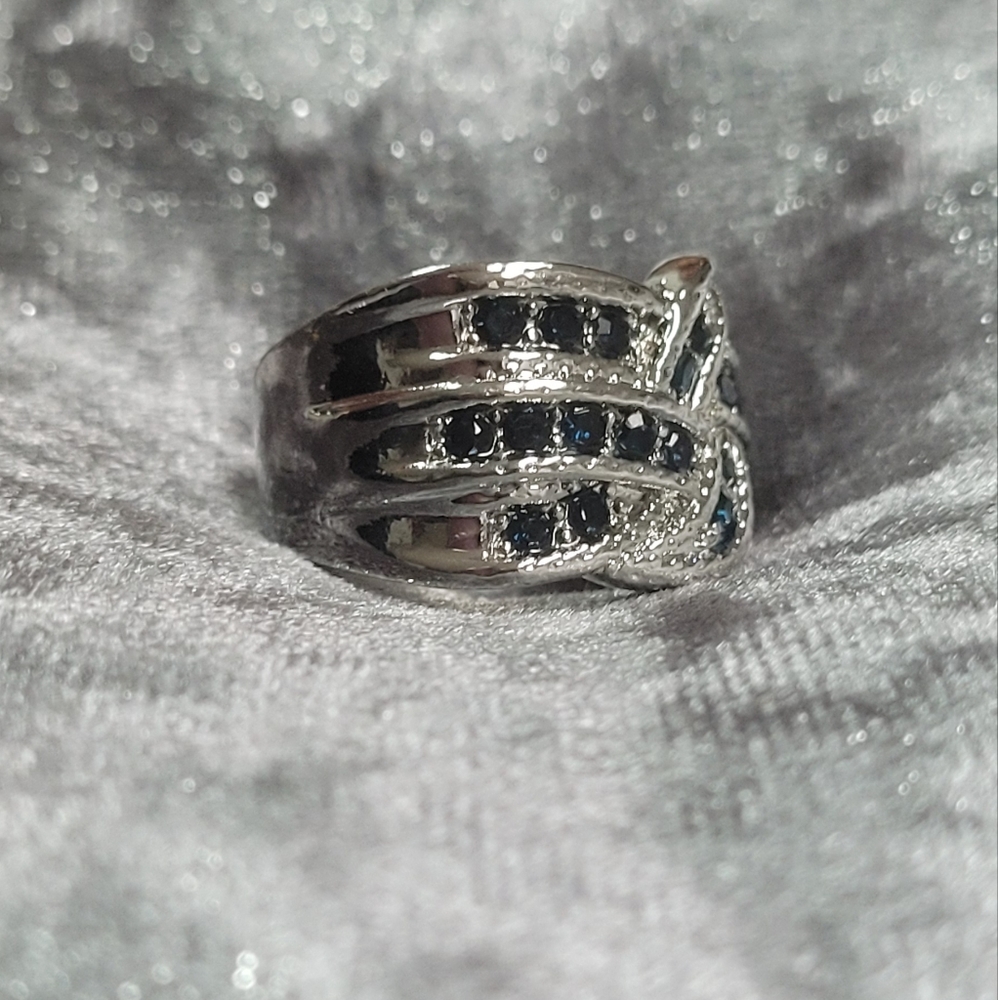 Luxury Dark Blue Statement Ring - Picture 7 of 9